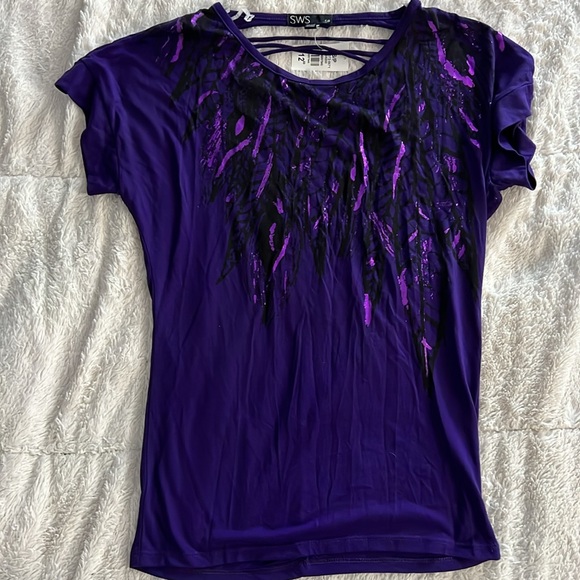 Lot 11- Casual outfit- small/ medium - Picture 2 of 4